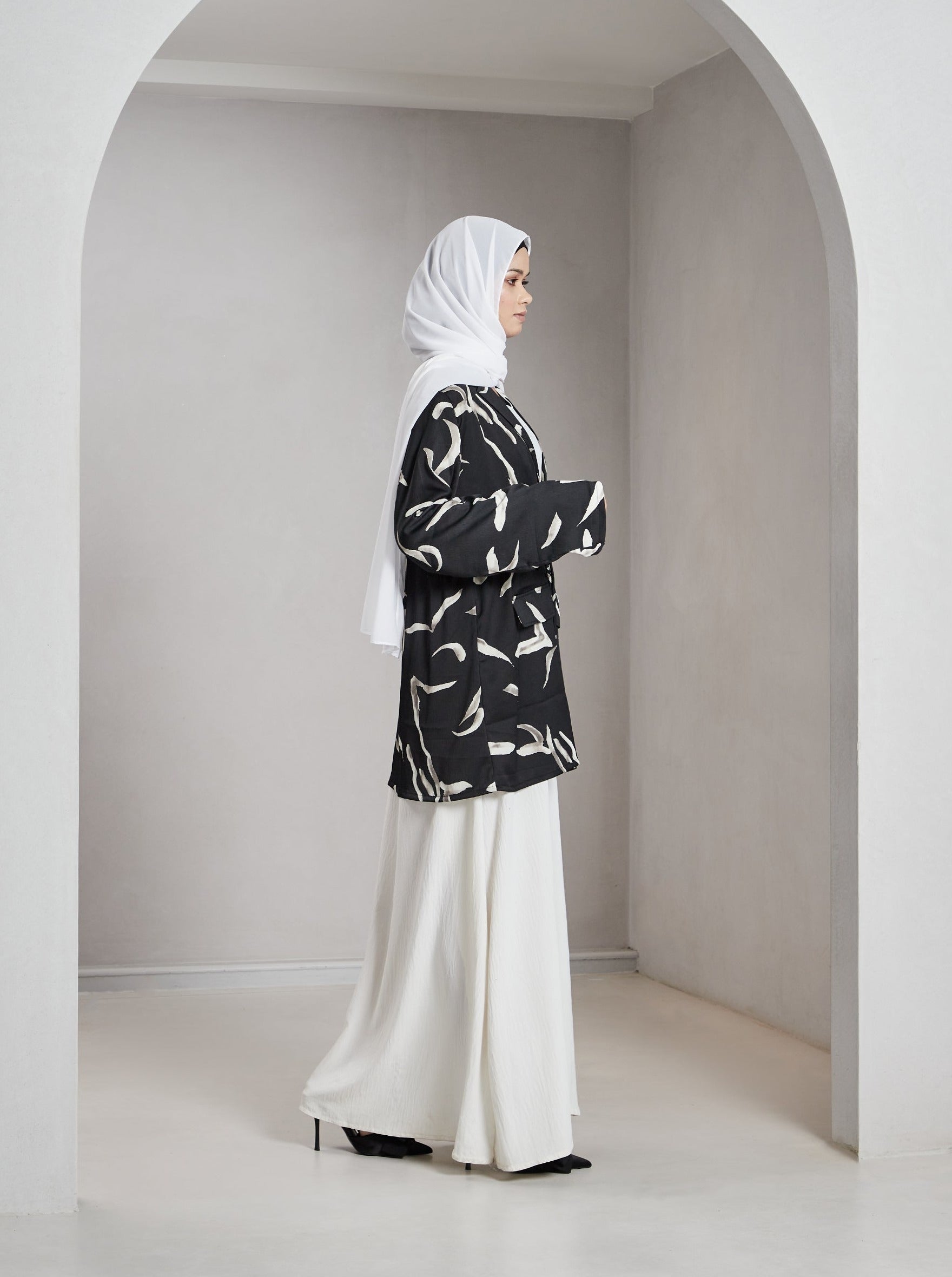 Aliza Printed Jacket - Black
